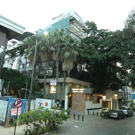 Monarch Luxur - Infantry Road Hotel Bangalore Exterior photo